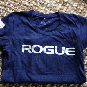 Rogue shirt size M women’s